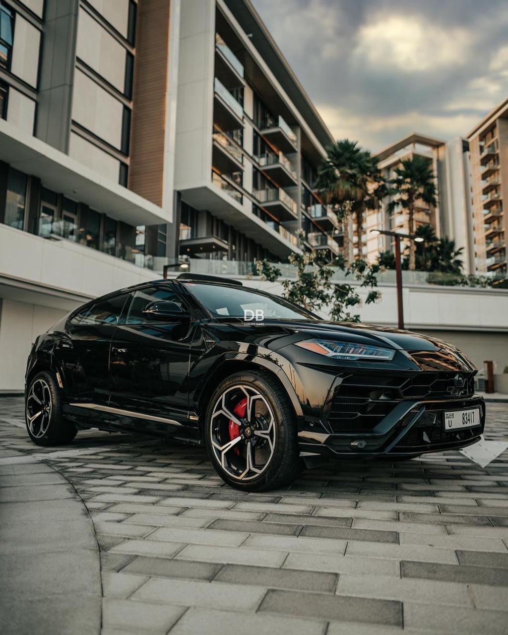 Location LAMBORGHINI URUS à Dubaï | DB Luxury cars